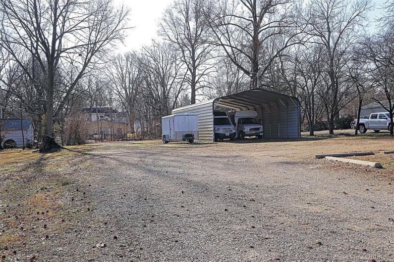 305 Columbia, Farmington, Missouri 63640, ,Commercial Sale,For Sale,Columbia,MAR20003554