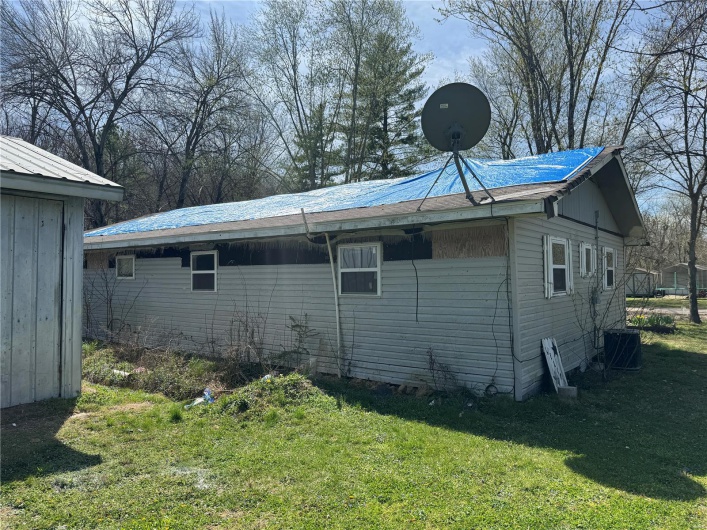103 5th Street, Mill Spring, Missouri 63952, 3 Bedrooms Bedrooms, 6 Rooms Rooms,1 BathroomBathrooms,Residential,For Sale,5th,MAR24028729