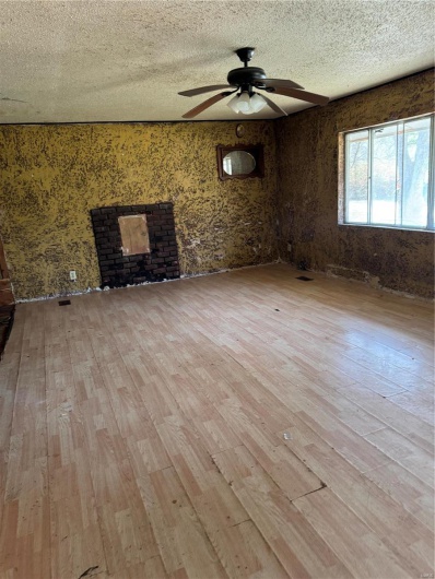 103 5th Street, Mill Spring, Missouri 63952, 3 Bedrooms Bedrooms, 6 Rooms Rooms,1 BathroomBathrooms,Residential,For Sale,5th,MAR24028729