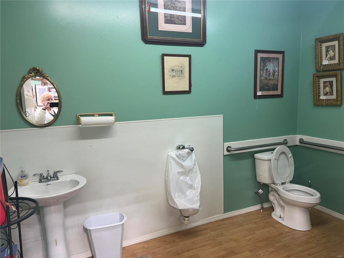 208 Main Street, Park Hills, Missouri 63601, ,Commercial Sale,For Sale,Main,MAR25003941