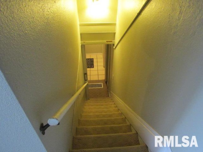 602 4TH Street, Rosiclare, Illinois 62982, 6 Bedrooms Bedrooms, 0 ,2 BathroomsBathrooms,Residential,For Sale,4TH,0,RMAEB456642