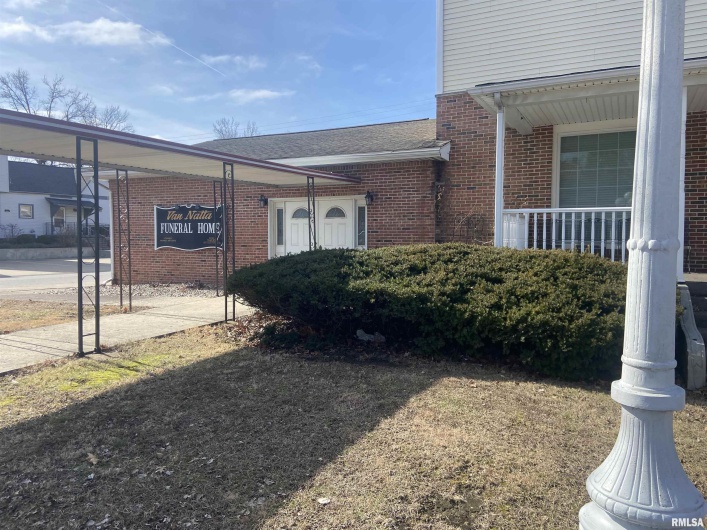 427 PARK Avenue, Herrin, Illinois 62948, 0 , 0 ,0,Commercial Sale,For Sale,PARK,0,RMAEB456645
