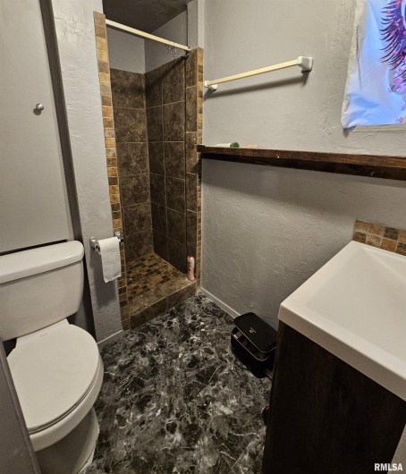 1555 REED Street, Eldorado, Illinois 62930, 2 Bedrooms Bedrooms, 0 ,2 BathroomsBathrooms,Residential,For Sale,REED,0,RMAEB456656