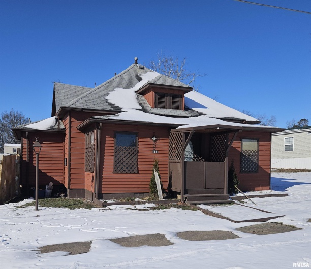 1555 REED Street, Eldorado, Illinois 62930, 2 Bedrooms Bedrooms, 0 ,2 BathroomsBathrooms,Residential,For Sale,REED,0,RMAEB456656