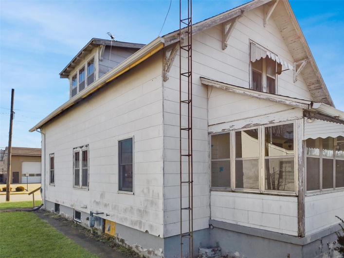 204 West Street, Perryville, Missouri 63775, 2 Bedrooms Bedrooms, 6 Rooms Rooms,2 BathroomsBathrooms,Residential,For Sale,West,MAR25006019