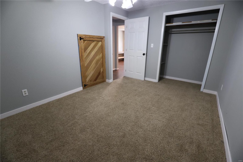 2099 Highway Jj, Ironton, Missouri 63650, 3 Bedrooms Bedrooms, 7 Rooms Rooms,1 BathroomBathrooms,Residential,For Sale,Highway Jj,MAR24056302