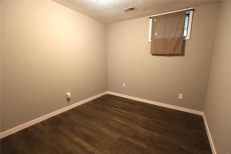 2099 Highway Jj, Ironton, Missouri 63650, 3 Bedrooms Bedrooms, 7 Rooms Rooms,1 BathroomBathrooms,Residential,For Sale,Highway Jj,MAR24056302