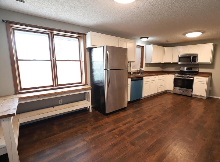 2099 Highway Jj, Ironton, Missouri 63650, 3 Bedrooms Bedrooms, 7 Rooms Rooms,1 BathroomBathrooms,Residential,For Sale,Highway Jj,MAR24056302