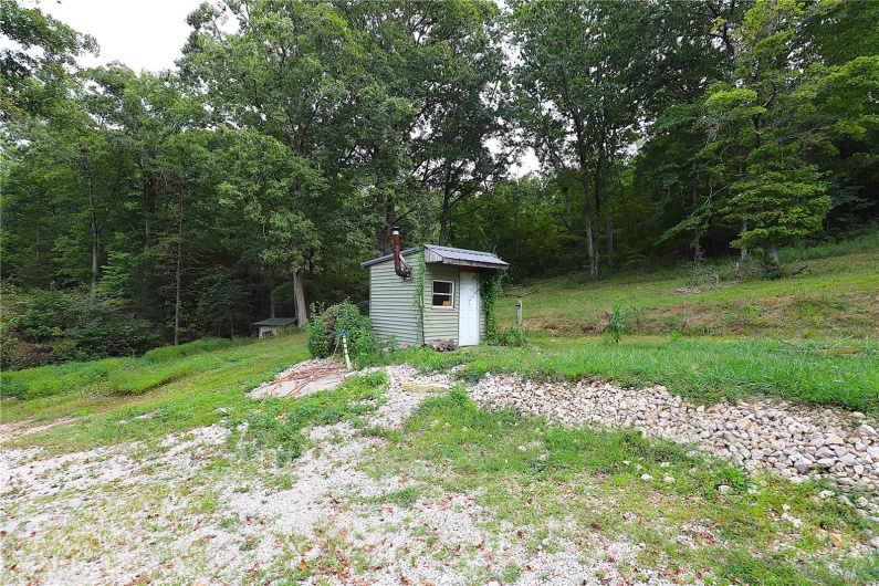 2099 Highway Jj, Ironton, Missouri 63650, 3 Bedrooms Bedrooms, 7 Rooms Rooms,1 BathroomBathrooms,Residential,For Sale,Highway Jj,MAR24056302