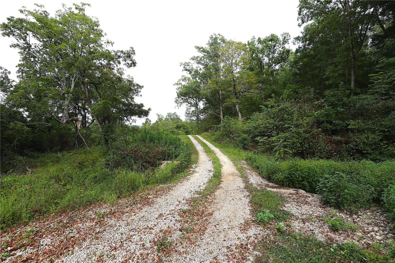 2099 Highway Jj, Ironton, Missouri 63650, 3 Bedrooms Bedrooms, 7 Rooms Rooms,1 BathroomBathrooms,Residential,For Sale,Highway Jj,MAR24056302