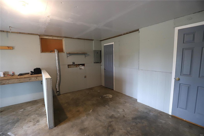 2099 Highway Jj, Ironton, Missouri 63650, 3 Bedrooms Bedrooms, 7 Rooms Rooms,1 BathroomBathrooms,Residential,For Sale,Highway Jj,MAR24056302