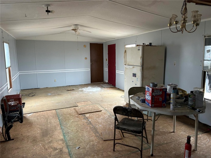 2977 221 cnty hwy, Bragg City, Missouri 63827, 2 Bedrooms Bedrooms, 5 Rooms Rooms,1 BathroomBathrooms,Residential,For Sale,221 cnty hwy,MAR25006362