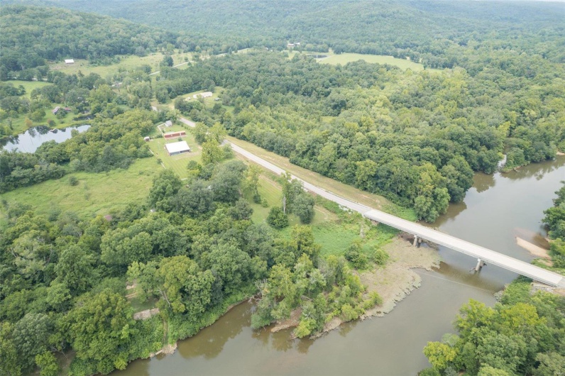 5857 Highway E, Fredericktown, Missouri 63645, 2 Bedrooms Bedrooms, 5 Rooms Rooms,1 BathroomBathrooms,Residential,For Sale,Highway E,MAR24046990