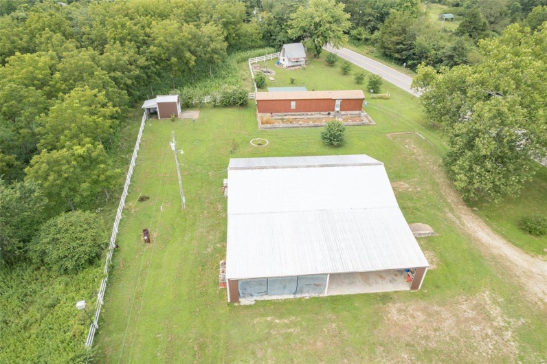 5857 Highway E, Fredericktown, Missouri 63645, 2 Bedrooms Bedrooms, 5 Rooms Rooms,1 BathroomBathrooms,Residential,For Sale,Highway E,MAR24046990