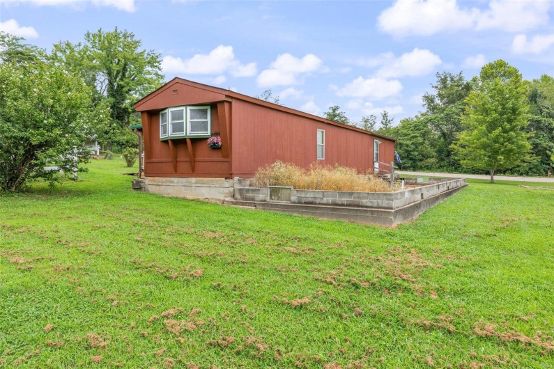 5857 Highway E, Fredericktown, Missouri 63645, 2 Bedrooms Bedrooms, 5 Rooms Rooms,1 BathroomBathrooms,Residential,For Sale,Highway E,MAR24046990