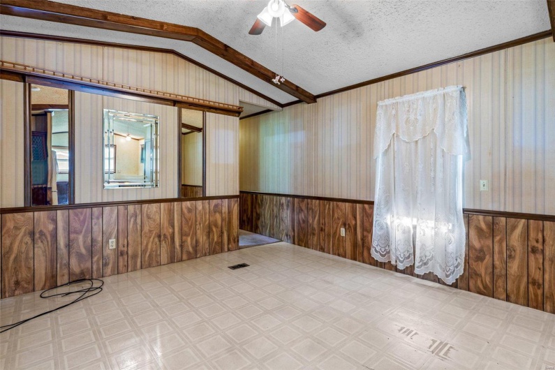 5857 Highway E, Fredericktown, Missouri 63645, 2 Bedrooms Bedrooms, 5 Rooms Rooms,1 BathroomBathrooms,Residential,For Sale,Highway E,MAR24046990