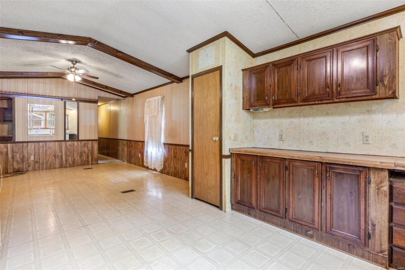 5857 Highway E, Fredericktown, Missouri 63645, 2 Bedrooms Bedrooms, 5 Rooms Rooms,1 BathroomBathrooms,Residential,For Sale,Highway E,MAR24046990