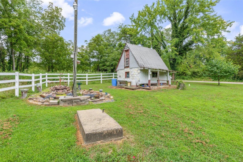 5857 Highway E, Fredericktown, Missouri 63645, 2 Bedrooms Bedrooms, 5 Rooms Rooms,1 BathroomBathrooms,Residential,For Sale,Highway E,MAR24046990