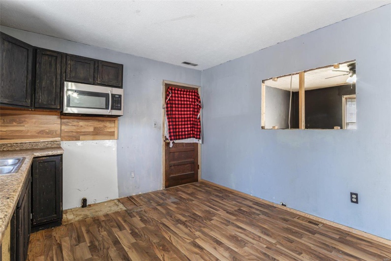 8 Crescent Drive, Viburnum, Missouri 65566, 3 Bedrooms Bedrooms, 6 Rooms Rooms,2 BathroomsBathrooms,Residential,For Sale,Crescent,MAR25005763