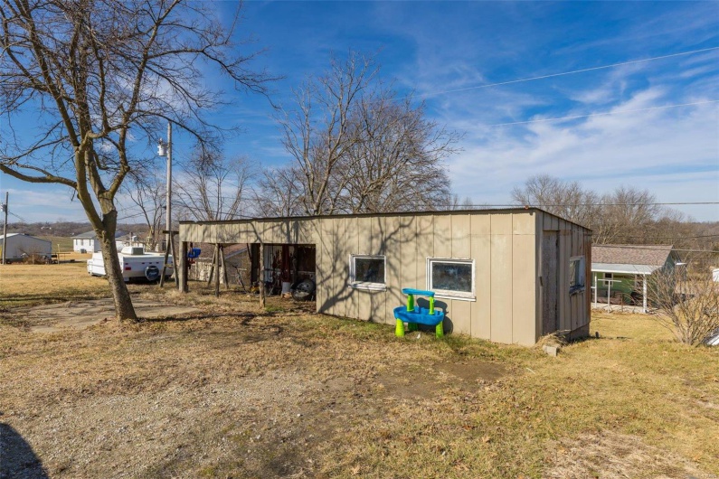 215 Virginia Street, Ste Genevieve, Missouri 63670, 4 Bedrooms Bedrooms, 13 Rooms Rooms,2 BathroomsBathrooms,Residential,For Sale,Virginia Street,MAR25005950