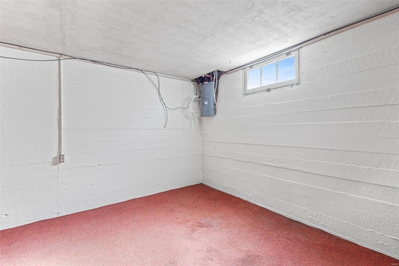 215 Virginia Street, Ste Genevieve, Missouri 63670, 4 Bedrooms Bedrooms, 13 Rooms Rooms,2 BathroomsBathrooms,Residential,For Sale,Virginia Street,MAR25005950