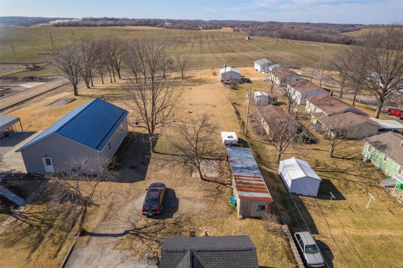 215 Virginia Street, Ste Genevieve, Missouri 63670, 4 Bedrooms Bedrooms, 13 Rooms Rooms,2 BathroomsBathrooms,Residential,For Sale,Virginia Street,MAR25005950
