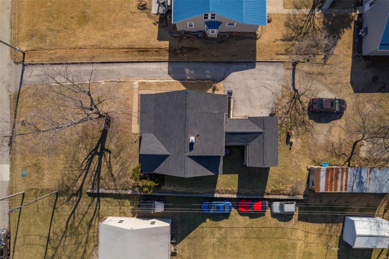 215 Virginia Street, Ste Genevieve, Missouri 63670, 4 Bedrooms Bedrooms, 13 Rooms Rooms,2 BathroomsBathrooms,Residential,For Sale,Virginia Street,MAR25005950