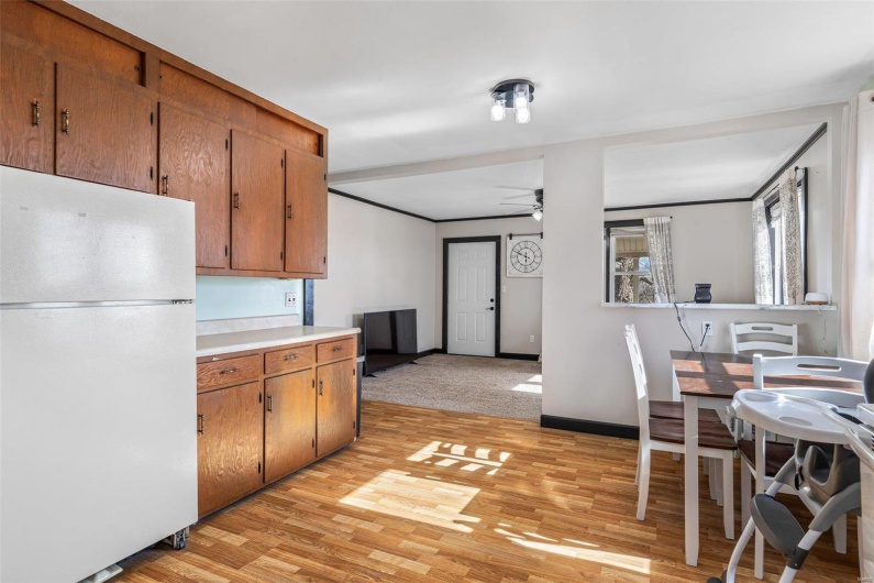 215 Virginia Street, Ste Genevieve, Missouri 63670, 4 Bedrooms Bedrooms, 13 Rooms Rooms,2 BathroomsBathrooms,Residential,For Sale,Virginia Street,MAR25005950