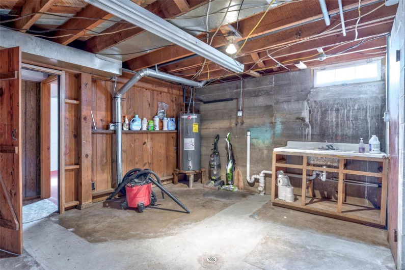215 Virginia Street, Ste Genevieve, Missouri 63670, 4 Bedrooms Bedrooms, 13 Rooms Rooms,2 BathroomsBathrooms,Residential,For Sale,Virginia Street,MAR25005950