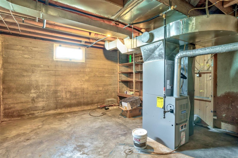215 Virginia Street, Ste Genevieve, Missouri 63670, 4 Bedrooms Bedrooms, 13 Rooms Rooms,2 BathroomsBathrooms,Residential,For Sale,Virginia Street,MAR25005950