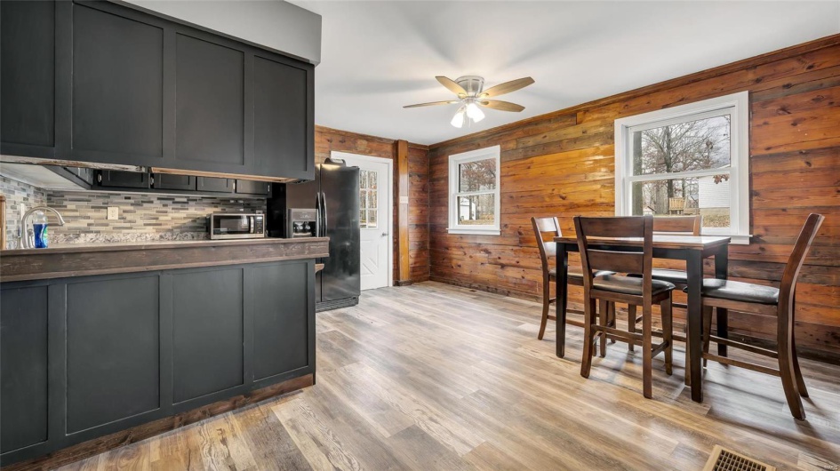 288 Deer Run Acres A, Williamsville, Missouri 63967, 2 Bedrooms Bedrooms, 10 Rooms Rooms,1 BathroomBathrooms,Residential,For Sale,Deer Run Acres A,MAR25006669