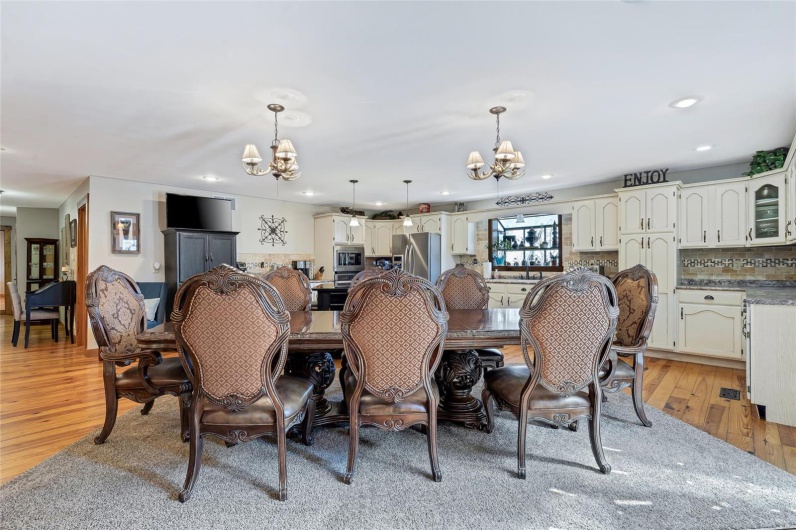291 Deer Run Acres A, Williamsville, Missouri 63967, 3 Bedrooms Bedrooms, 16 Rooms Rooms,4 BathroomsBathrooms,Residential,For Sale,Deer Run Acres A,MAR25006714