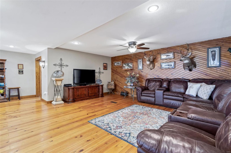 291 Deer Run Acres A, Williamsville, Missouri 63967, 3 Bedrooms Bedrooms, 16 Rooms Rooms,4 BathroomsBathrooms,Residential,For Sale,Deer Run Acres A,MAR25006714