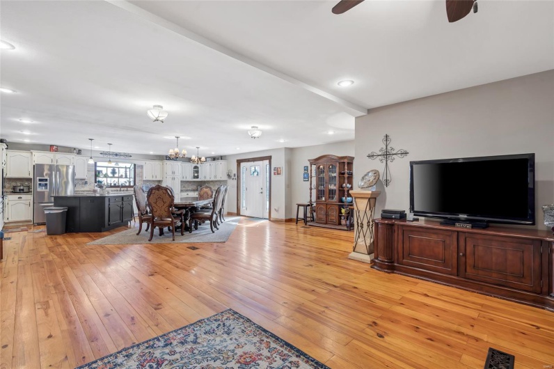291 Deer Run Acres A, Williamsville, Missouri 63967, 3 Bedrooms Bedrooms, 16 Rooms Rooms,4 BathroomsBathrooms,Residential,For Sale,Deer Run Acres A,MAR25006714