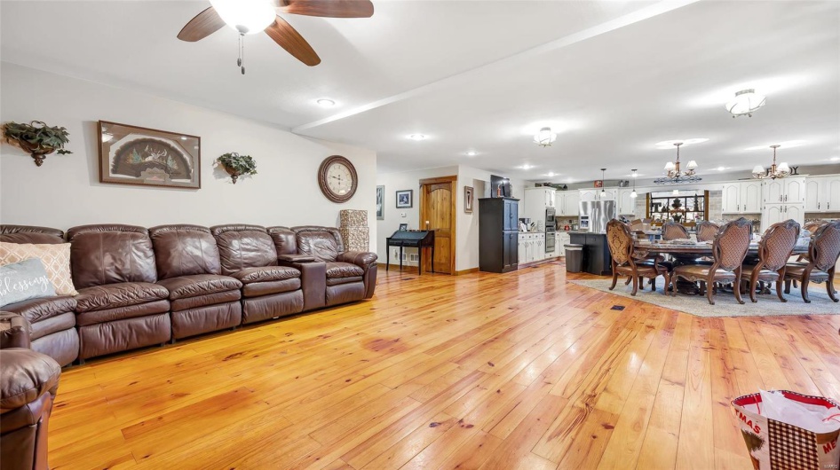 302 Deer Run Acres A, Williamsville, Missouri 63967, 3 Bedrooms Bedrooms, 8 Rooms Rooms,2 BathroomsBathrooms,Residential,For Sale,Deer Run Acres A,MAR25006731