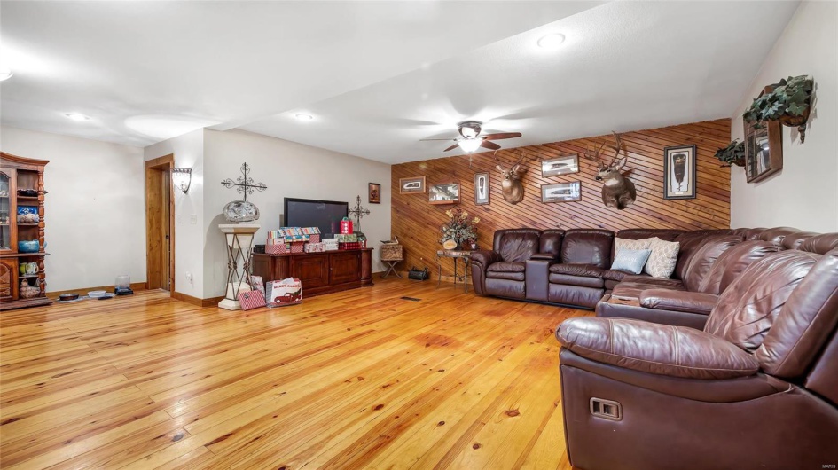 302 Deer Run Acres A, Williamsville, Missouri 63967, 3 Bedrooms Bedrooms, 8 Rooms Rooms,2 BathroomsBathrooms,Residential,For Sale,Deer Run Acres A,MAR25006731