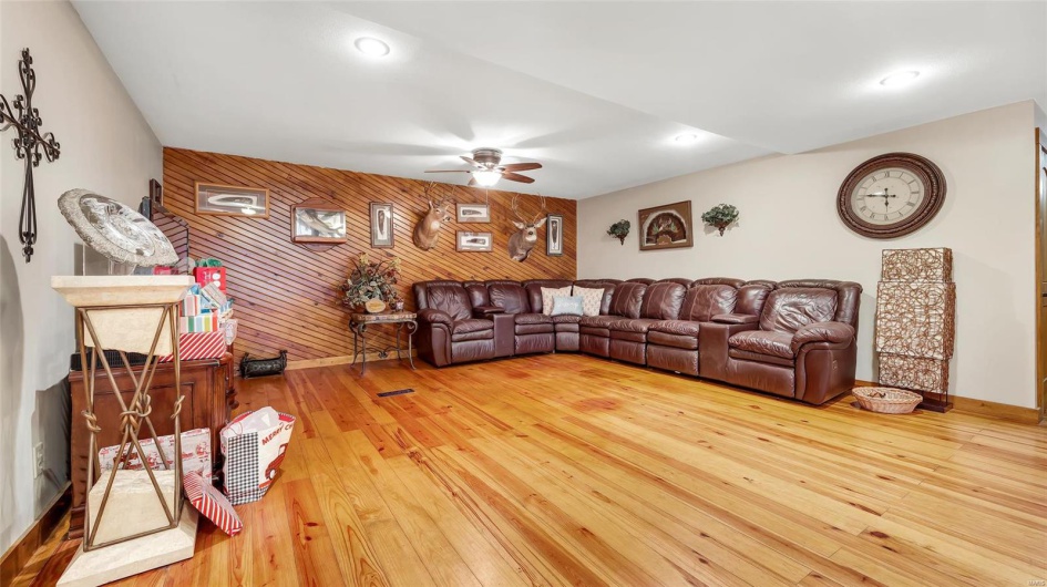 302 Deer Run Acres A, Williamsville, Missouri 63967, 3 Bedrooms Bedrooms, 8 Rooms Rooms,2 BathroomsBathrooms,Residential,For Sale,Deer Run Acres A,MAR25006731