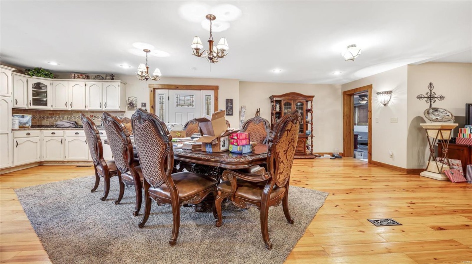 302 Deer Run Acres A, Williamsville, Missouri 63967, 3 Bedrooms Bedrooms, 8 Rooms Rooms,2 BathroomsBathrooms,Residential,For Sale,Deer Run Acres A,MAR25006731