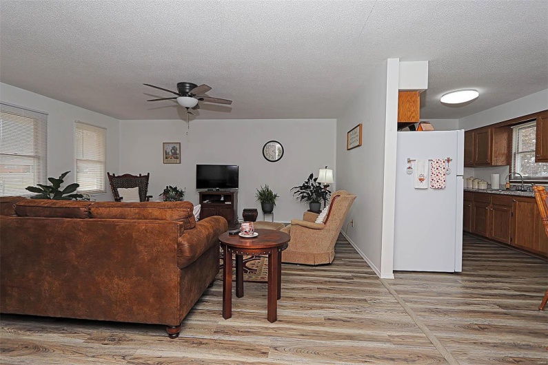 918 Susan Street, Dexter, Missouri 63841, 3 Bedrooms Bedrooms, 5 Rooms Rooms,2 BathroomsBathrooms,Residential,For Sale,Susan,MAR25006784