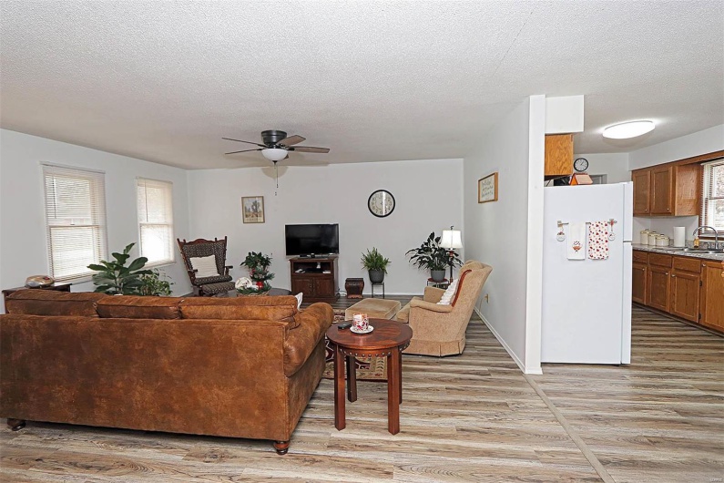 918 Susan Street, Dexter, Missouri 63841, 3 Bedrooms Bedrooms, 5 Rooms Rooms,2 BathroomsBathrooms,Residential,For Sale,Susan,MAR25006784