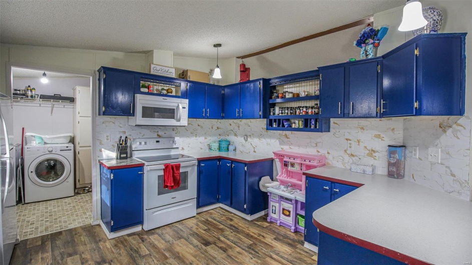 7871 Turkey Creek, Bonne Terre, Missouri 63628, 3 Bedrooms Bedrooms, 8 Rooms Rooms,1 BathroomBathrooms,Residential,For Sale,Turkey Creek,MAR25005910