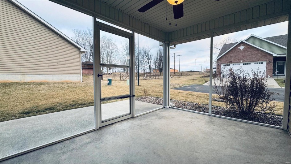70 Pecan Tree Lane, Farmington, Missouri 63640, 2 Bedrooms Bedrooms, 5 Rooms Rooms,2 BathroomsBathrooms,Residential,For Sale,Pecan Tree,MAR25005834