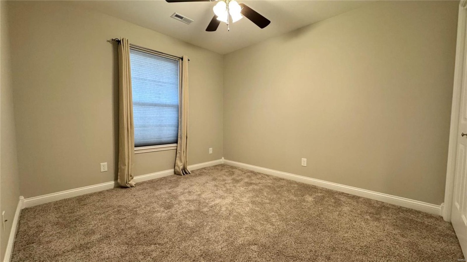 70 Pecan Tree Lane, Farmington, Missouri 63640, 2 Bedrooms Bedrooms, 5 Rooms Rooms,2 BathroomsBathrooms,Residential,For Sale,Pecan Tree,MAR25005834
