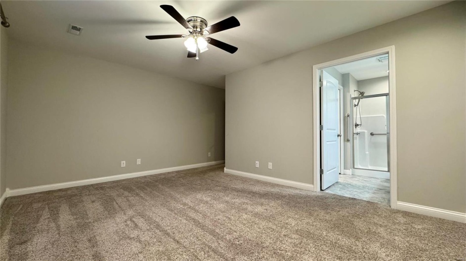 70 Pecan Tree Lane, Farmington, Missouri 63640, 2 Bedrooms Bedrooms, 5 Rooms Rooms,2 BathroomsBathrooms,Residential,For Sale,Pecan Tree,MAR25005834