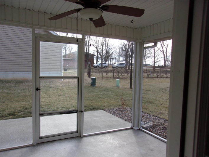 SCREENED IN ROOM