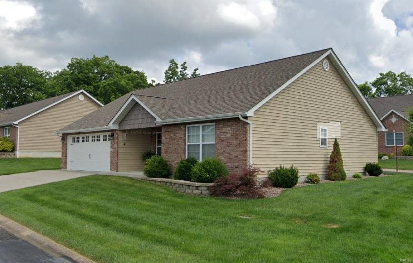 70 Pecan Tree Lane, Farmington, Missouri 63640, 2 Bedrooms Bedrooms, 5 Rooms Rooms,2 BathroomsBathrooms,Residential,For Sale,Pecan Tree,MAR25005834