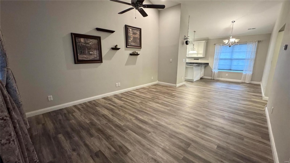 70 Pecan Tree Lane, Farmington, Missouri 63640, 2 Bedrooms Bedrooms, 5 Rooms Rooms,2 BathroomsBathrooms,Residential,For Sale,Pecan Tree,MAR25005834