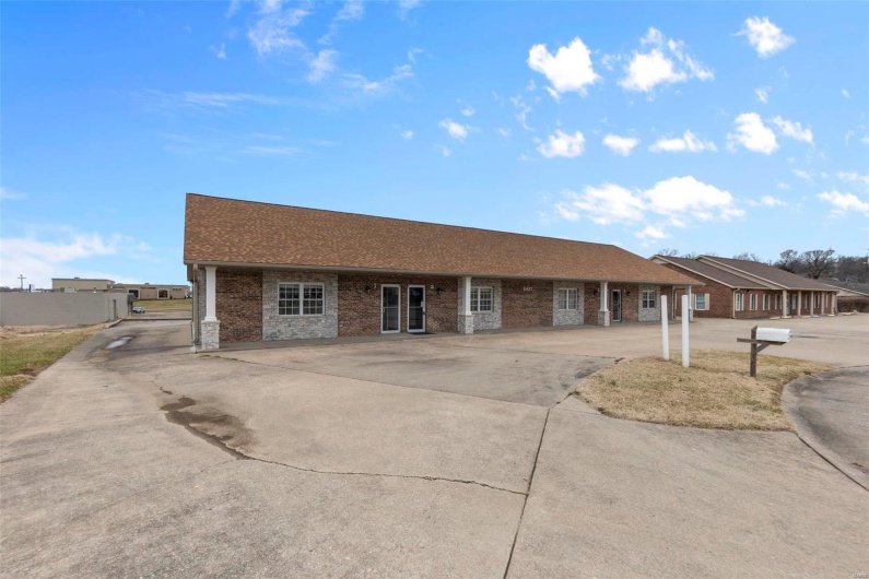 2437 Myra Drive, Cape Girardeau, Missouri 63703, ,Commercial Sale,For Sale,Myra,MAR25006908
