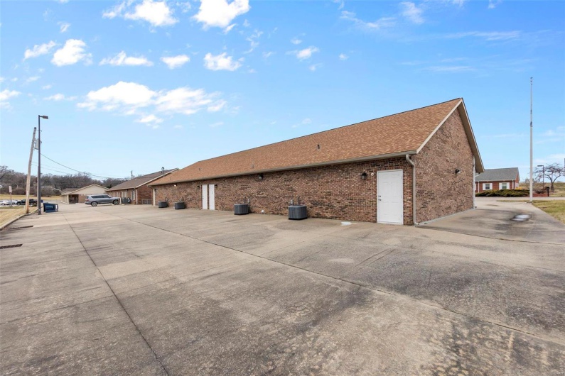 2437 Myra Drive, Cape Girardeau, Missouri 63703, ,Commercial Sale,For Sale,Myra,MAR25006908