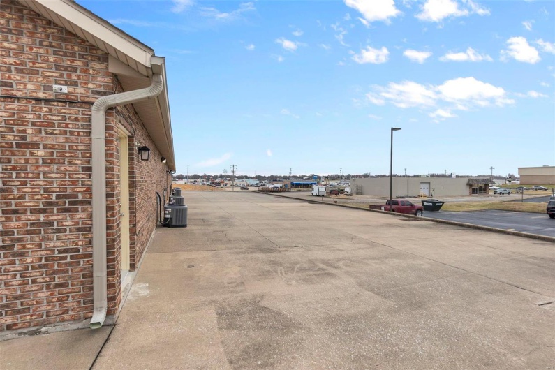 2437 Myra Drive, Cape Girardeau, Missouri 63703, ,Commercial Sale,For Sale,Myra,MAR25006908